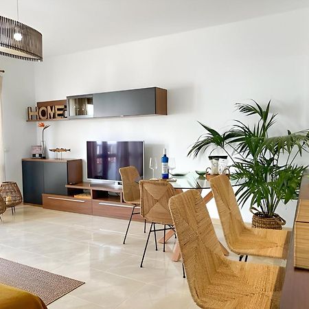Apartamentos Mares De Lava - Puerto Del Carmen Puerto del Carmen  Buitenkant foto