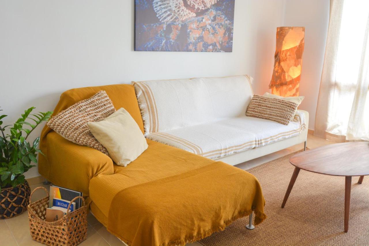 Apartamentos Mares De Lava - Puerto Del Carmen Puerto del Carmen  Buitenkant foto