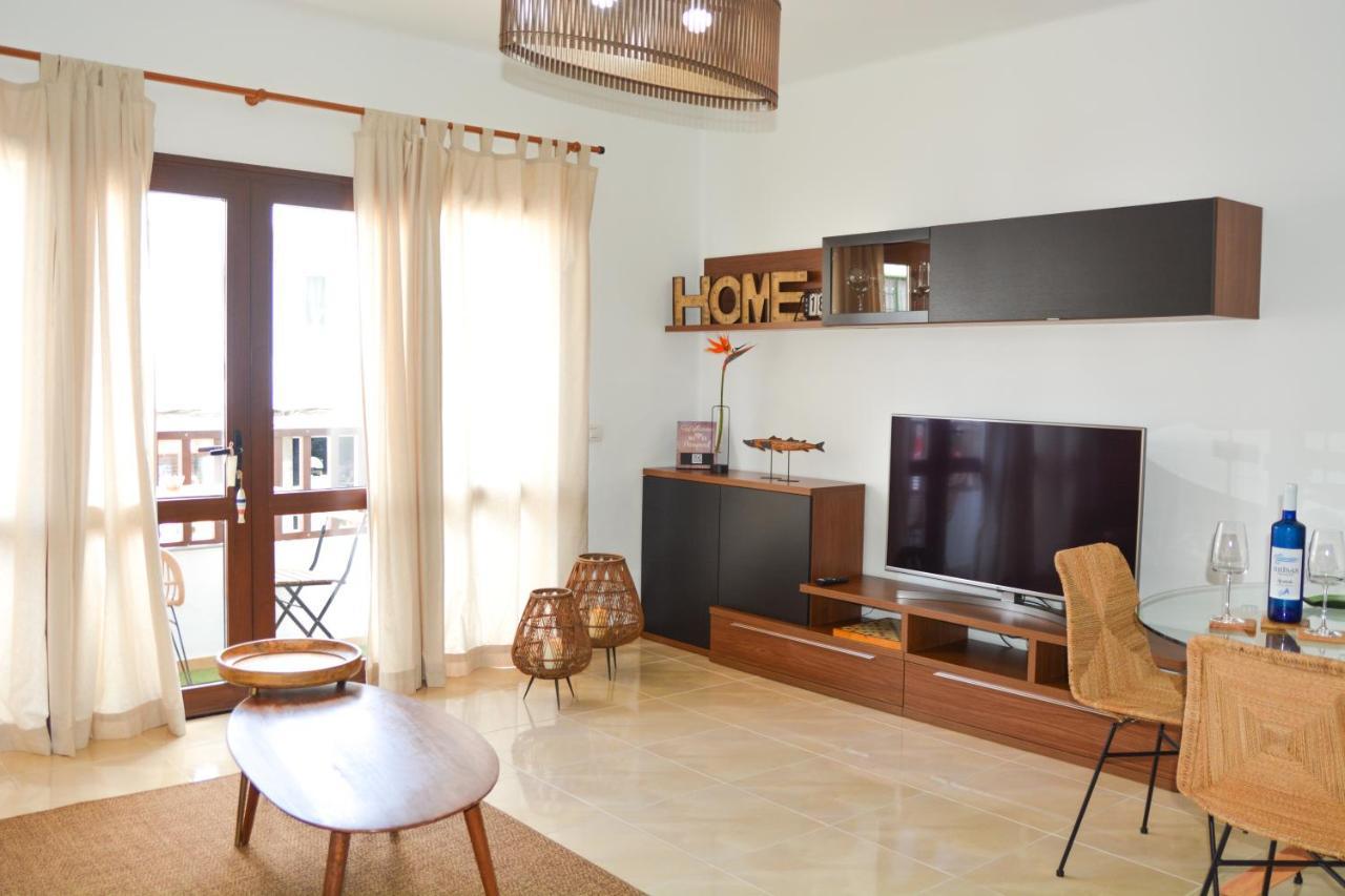 Apartamentos Mares De Lava - Puerto Del Carmen Puerto del Carmen  Buitenkant foto