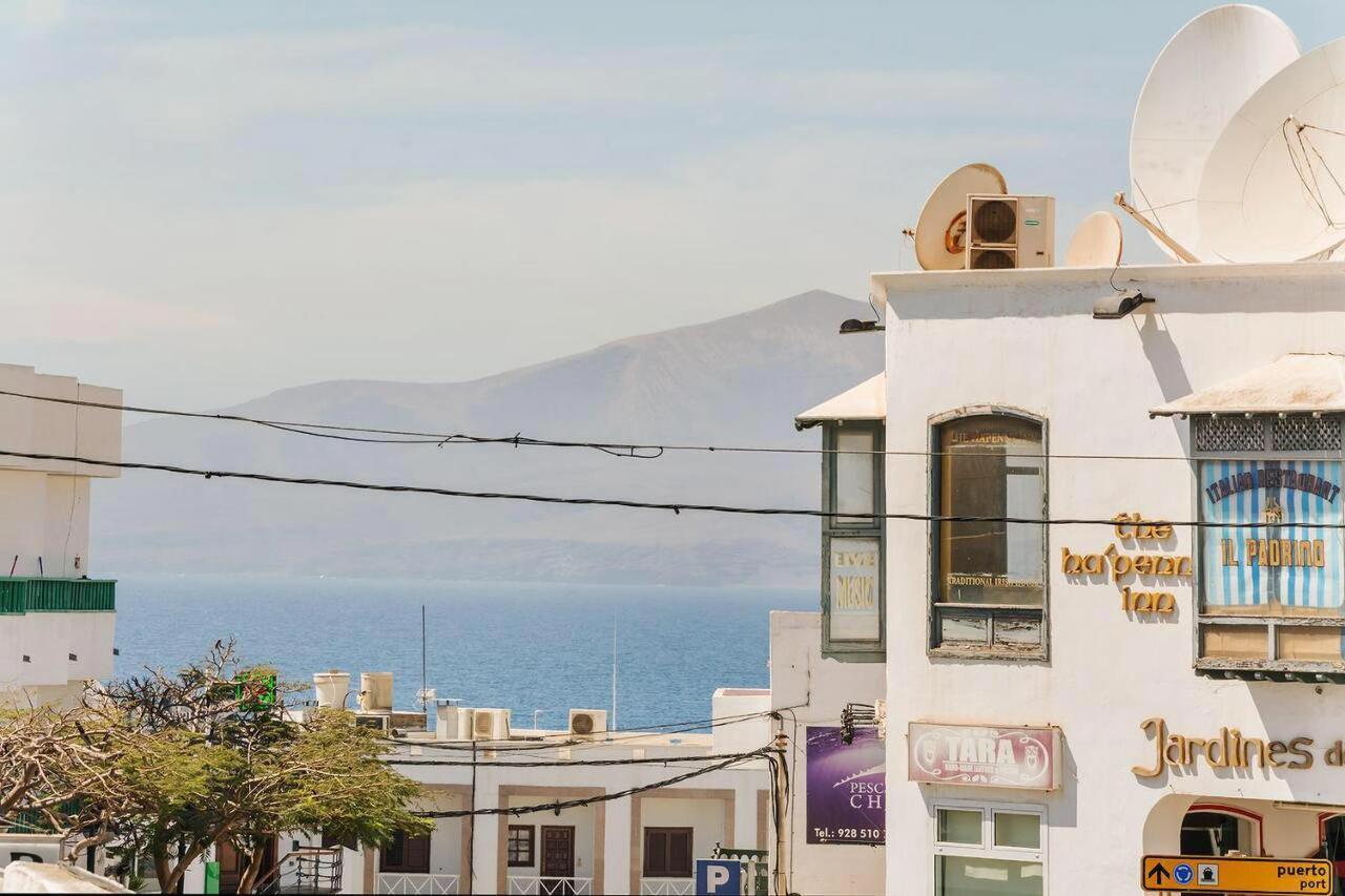 Apartamentos Mares De Lava - Puerto Del Carmen Puerto del Carmen  Buitenkant foto